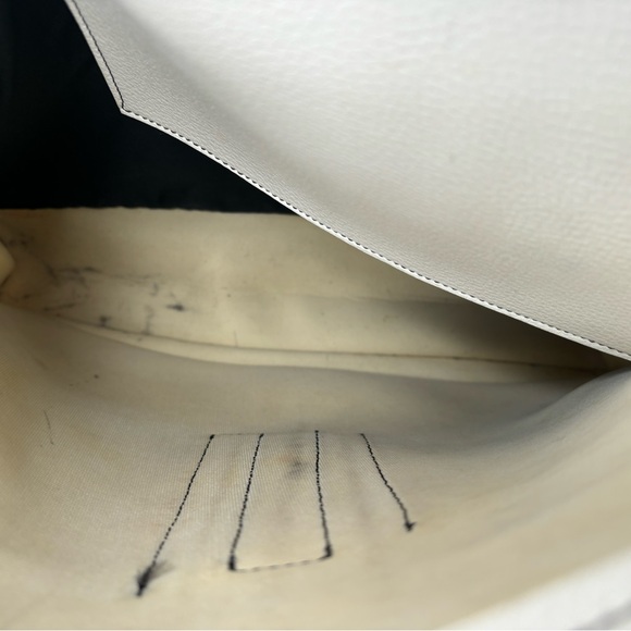 NYC TAXI (GFW)  white messenger  bag  flap over tote, laptop bag, casual bag - Picture 15 of 16